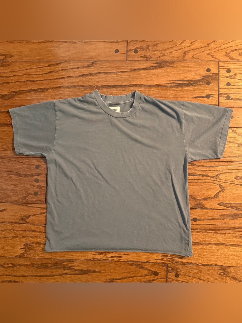 Elwood Distressed Organic Cotton T-Shirt Crewneck Vintage Grey Unisex Size S